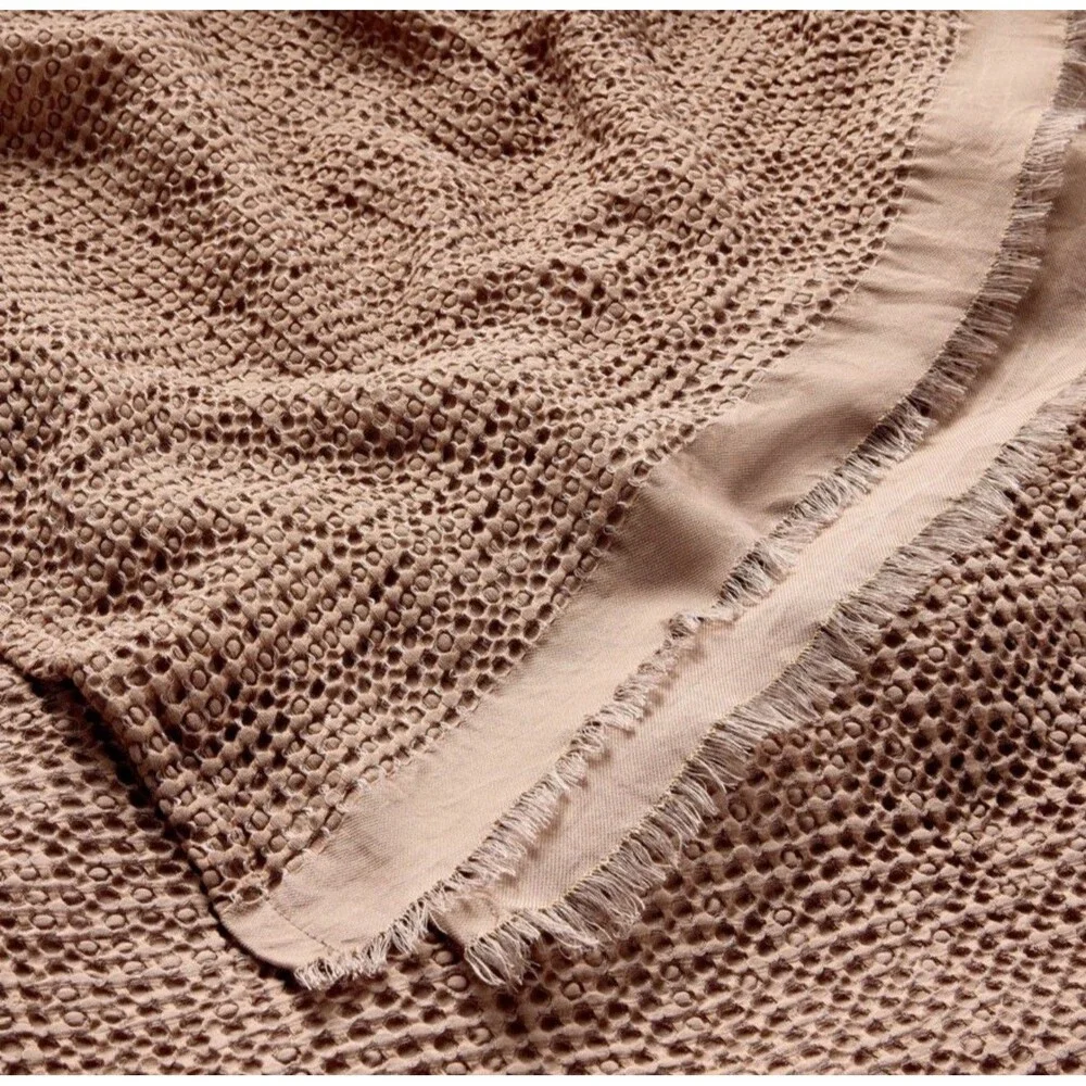 King PLUS Textured Waffle Coverlet Brown- Casaluna NEW